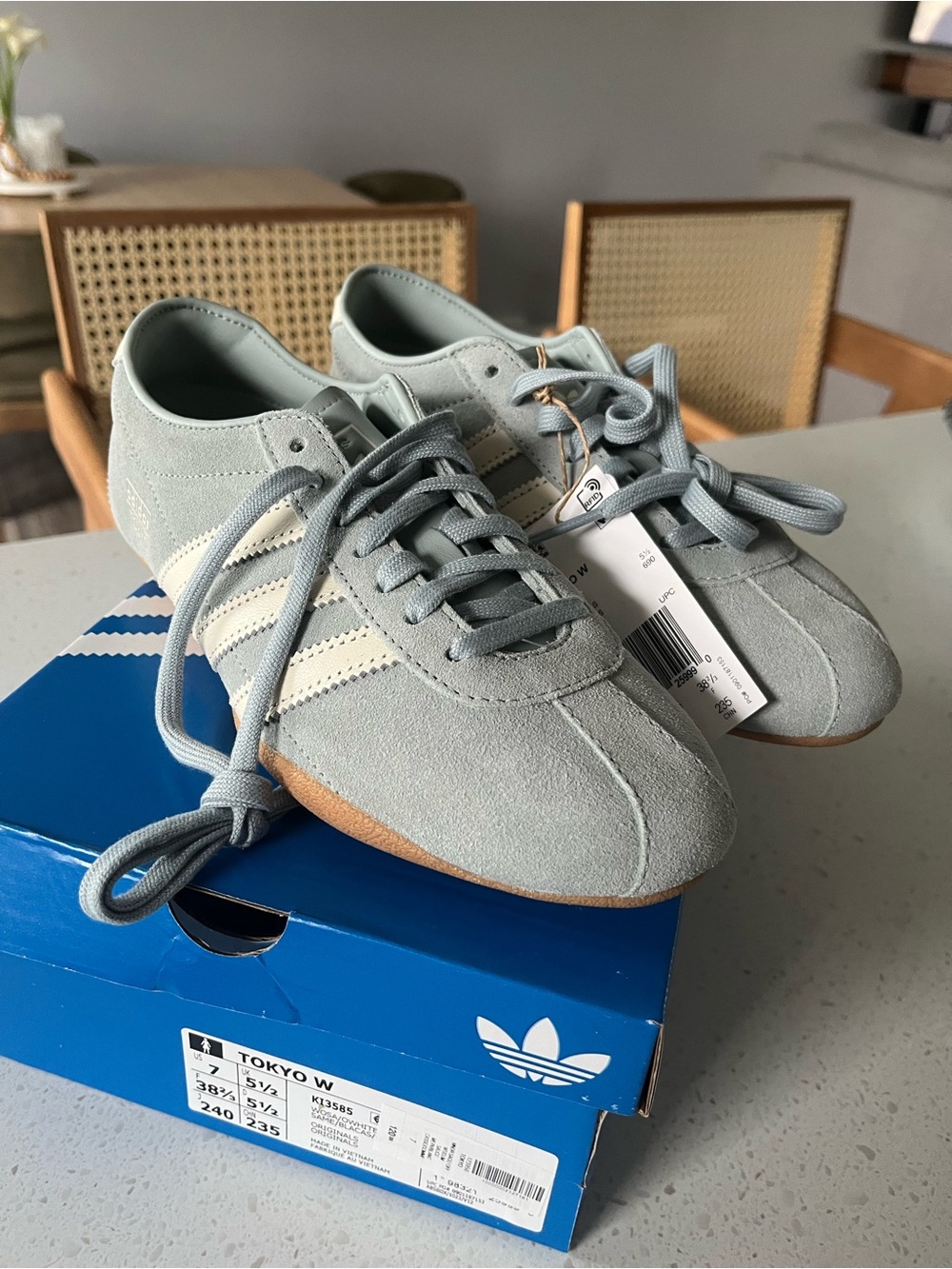 NEW In Box Adidas Tokyo In Sage Size 7 - Picture 5 of 9
